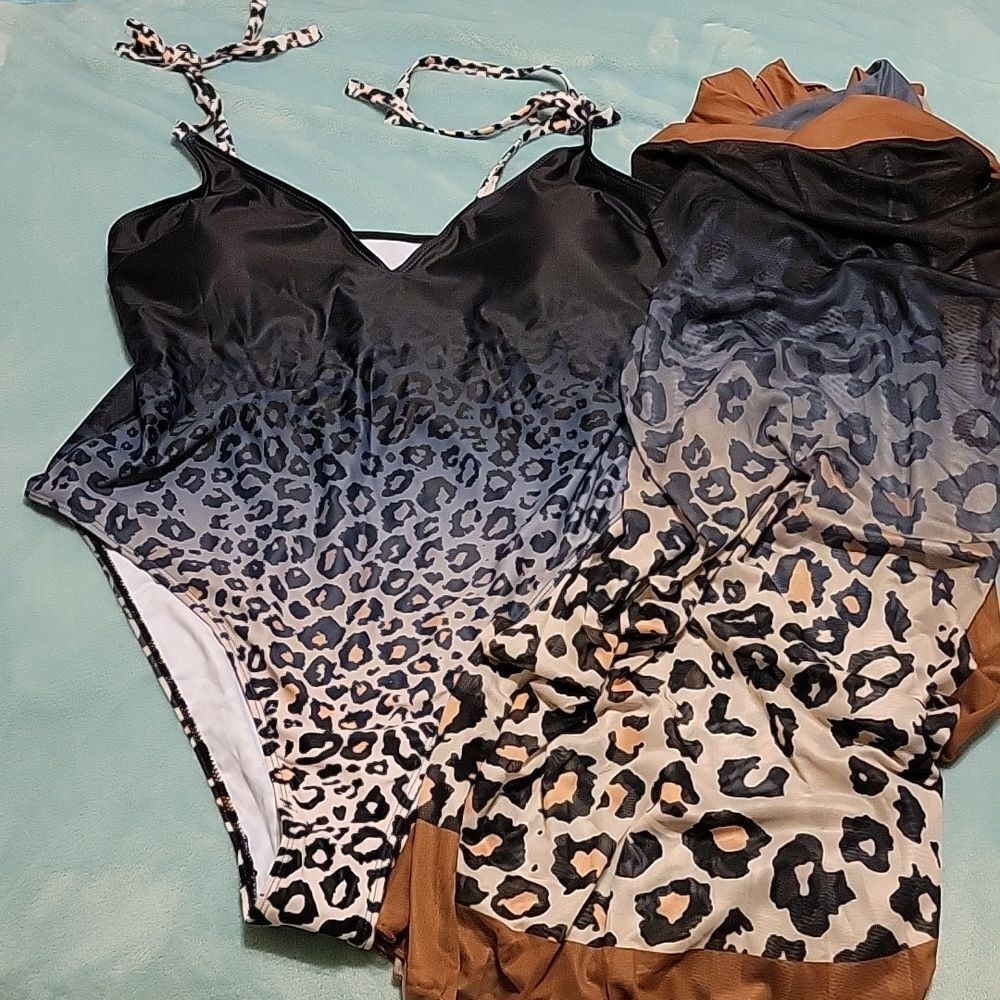 Shein One Piece Bathing Suit animal print WITH wrap Size 3XL NWOT